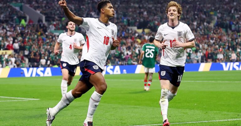 Bellingham marcó dos goles en 98 segundos ante México en el Mundial