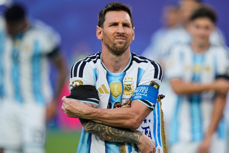 Argentina venció a Suiza y Messi enfrentará a Inglaterra en semis