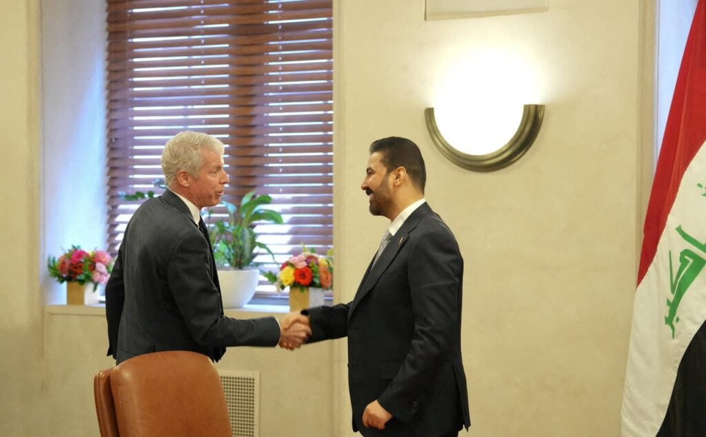Irak firma 48 acuerdos con firmas de EE.UU. para reactivar su economía