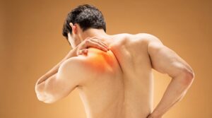 Tres hábitos clave para prevenir lesiones crónicas en los hombros
