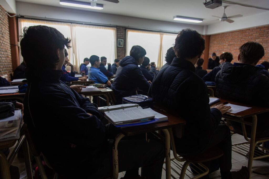 Conflicto por aportes en colegios privados escala a la Corte Suprema