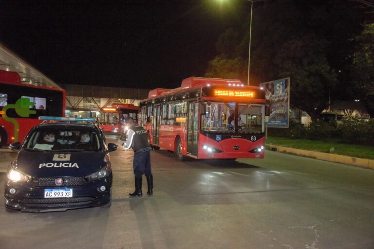 Mendoza suspende el transporte nocturno por el partido de la Selección