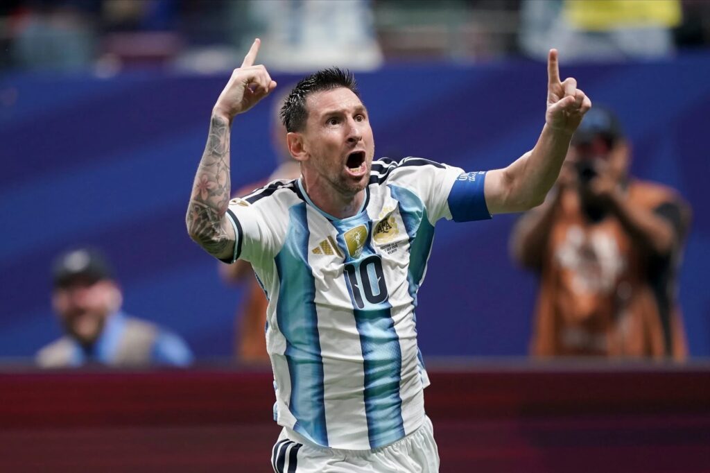 El avance de la Selección impulsa un 10% las ventas de cotillón