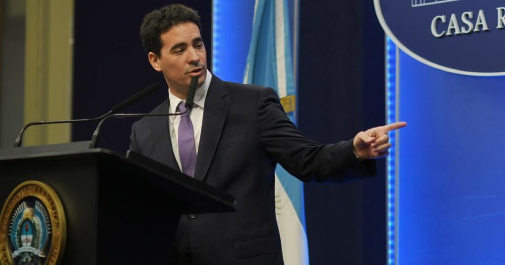 Polémica por Malvinas: el vocero presidencial calificó a la Argentina