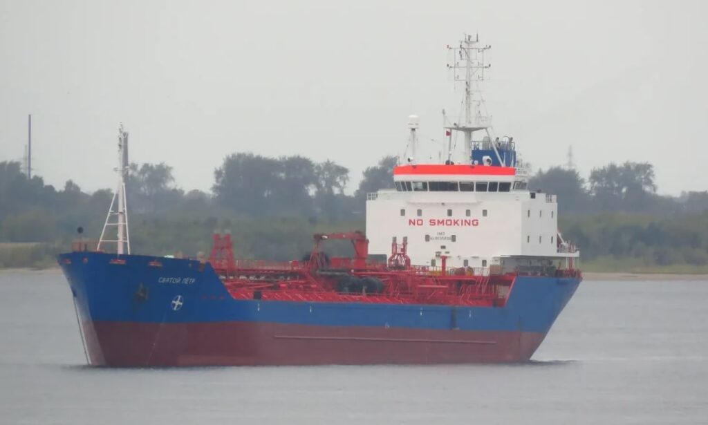 Piratas somalíes capturan un buque tanque en el Golfo de Adén