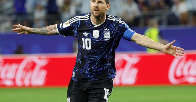 Argentina e Inglaterra definen indumentaria para la semifinal