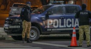 Buscan a un motociclista que atropelló a una enfermera en Las Heras