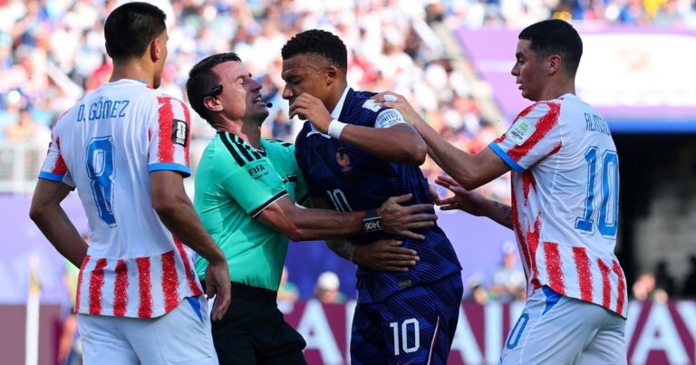 Francia venció a Paraguay con gol de Mbappé en un clima de alta