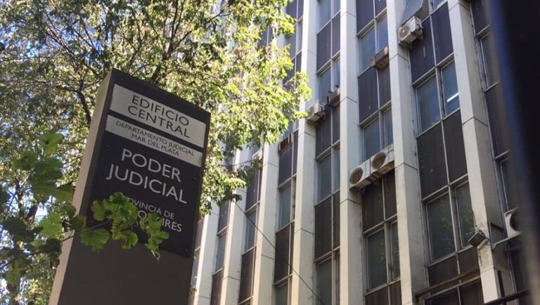 Condenaron a 20 años de prisión al ex policía Emilio Abosalech