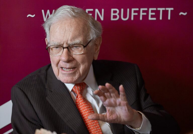 Warren Buffett excluye a la Fundación Gates de su herencia millonaria