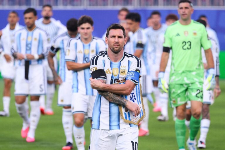 Argentina clasifica a semifinales y enfrentará a Inglaterra en el