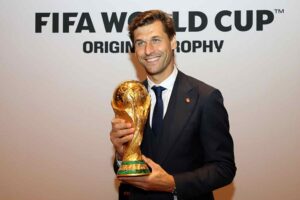 Fernando Llorente se suma al programa deportivo en las Islas Maldivas
