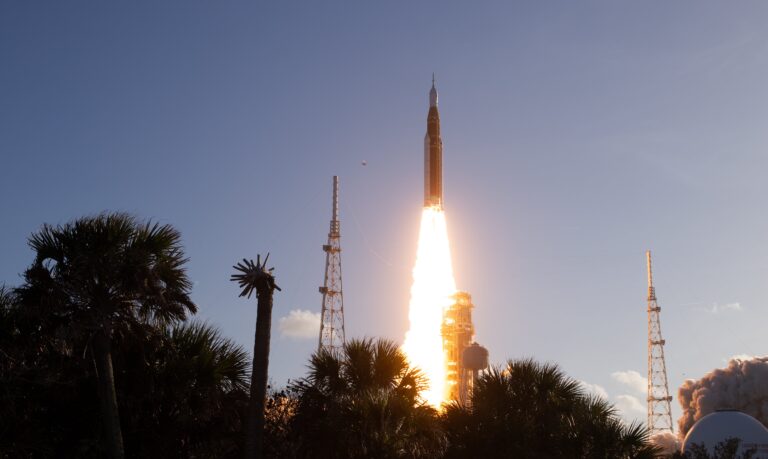 La NASA presentó Artemis III: tres cohetes para volver a la Luna