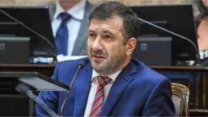 Edgardo Kueider declara ante la Justicia paraguaya por lavado de