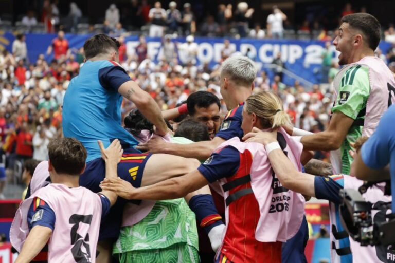 España busca ante Argentina una triple corona histórica en el Mundial