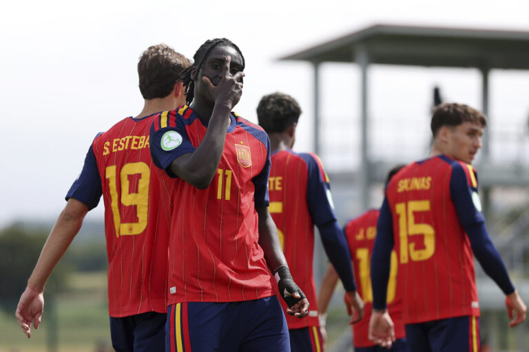 España y Croacia definen hoy al primer finalista del Europeo Sub-19