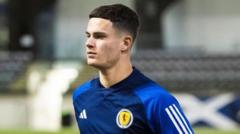 Robbie Ure lidera el fútbol sueco y define su futuro internacional