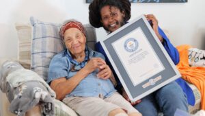 Aileen Chin: la chef de 96 años que alcanzó un récord Guinness en