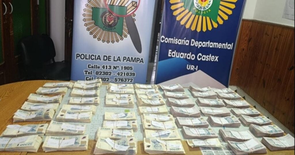 Detienen a un empresario mendocino con $90 millones hallados en la