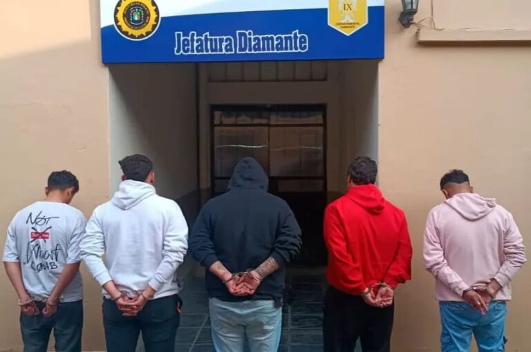 Cinco detenidos por el asesinato de un hombre en Diamante