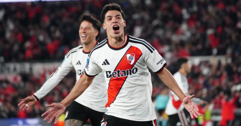 Galván brilla con un doblete en el triunfo de River ante la Lepra