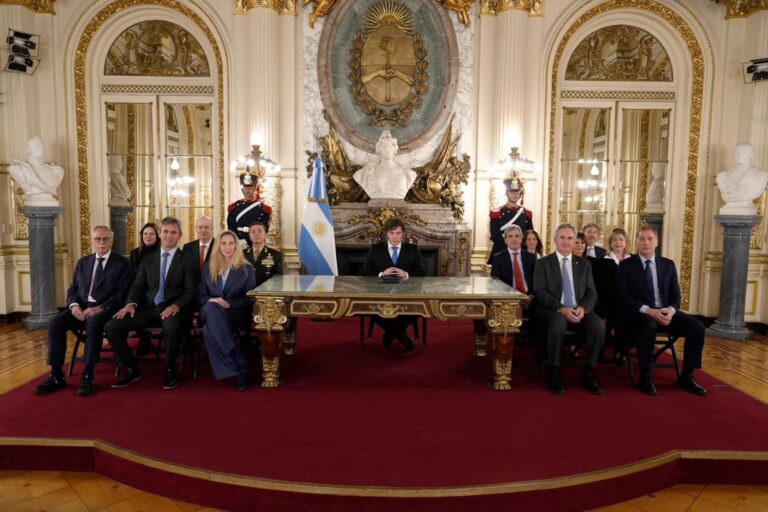 El Gobierno oficializó los decretos de Milei sobre las Islas Malvinas