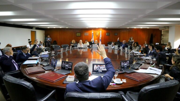 Fractura en la Lista Celeste: Lugones denunció injerencia kirchnerista