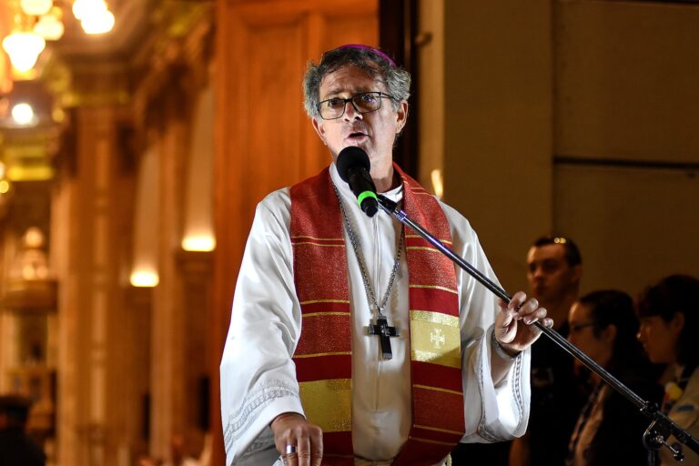 Tensión entre el Gobierno y la Iglesia por críticas de García Cuerva