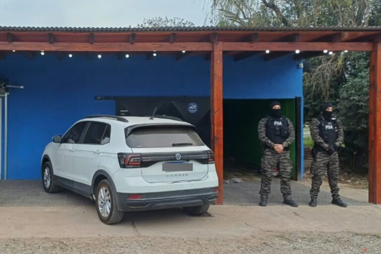 Imputan a siete personas por integrar una red narco liderada desde