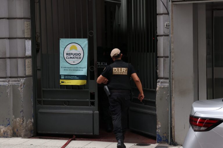 Tensión en la Alcaidía 1: presos tomaron a un policía como rehén