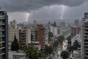 Bloqueo atmosférico extenderá tormentas y lluvias en el país
