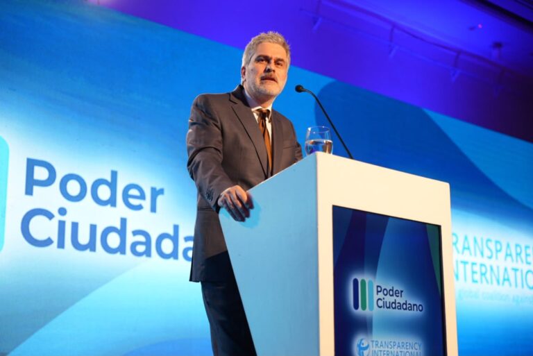 Poder Ciudadano advirtió por el deterioro institucional en Argentina